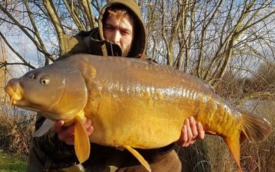 John Croome with a awesome conditioned Valley Lake Mirror.